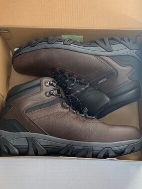 NWT Khombu Mens Size 12 Brown Hiking Boots